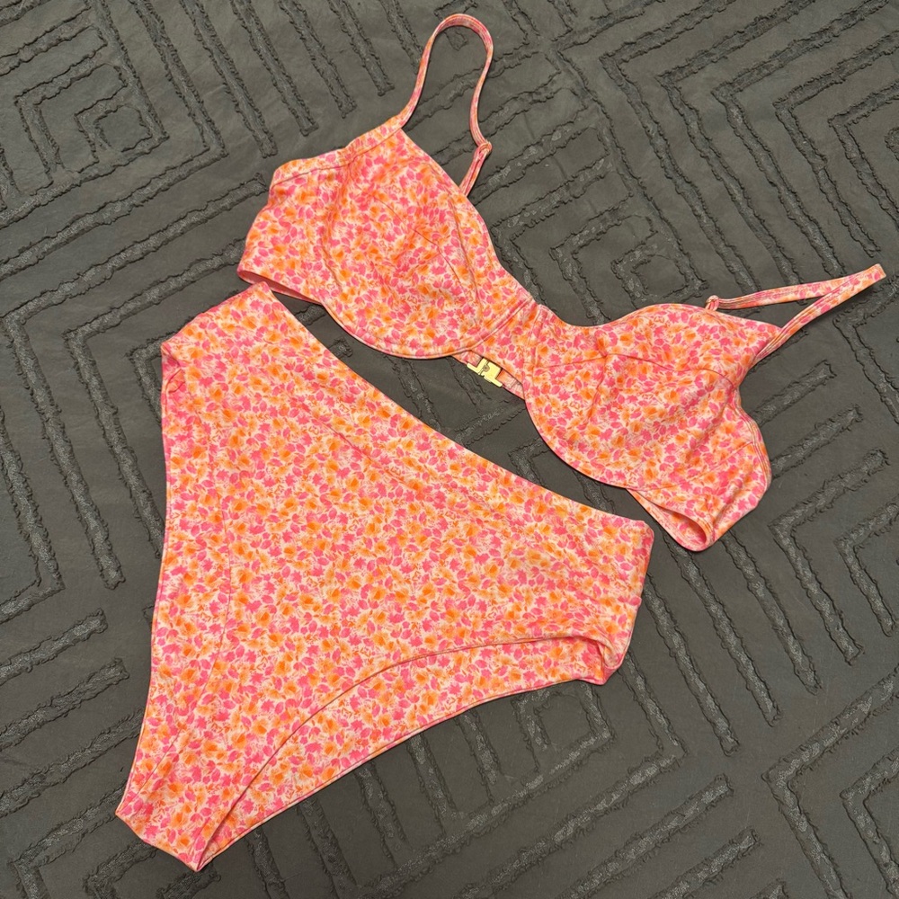 Kulani kinis NWOT 2X top, XL bottom set Sherbet shimmer